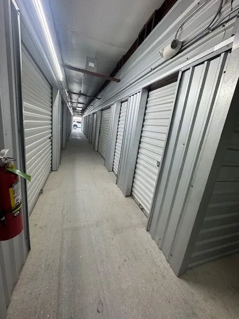 self storage units at box self storage